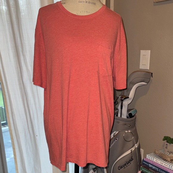 Roundtree & Yorke Other - Roundtree & Yorke Men’s Soft-Washed Jersey Shortsleeve Shirt Coral T-Shirt Large